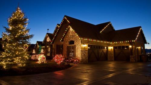 christmas light removal in Sacramento, CA