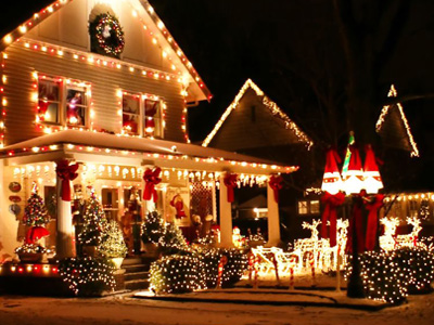 Residential Rocklin Christmas lighting installation in Sacramento, CA