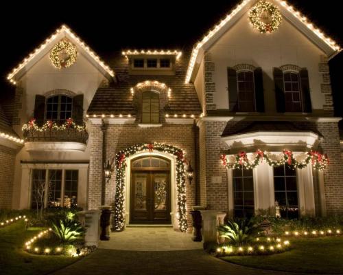 Elk Grove Residential Christmas light installation in Sacramento, CA