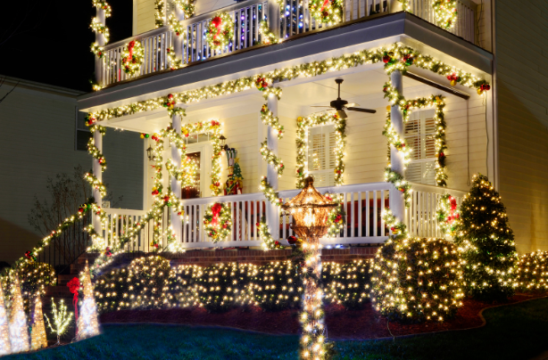 Residential christmas light installation 2 in Sacramento, CA